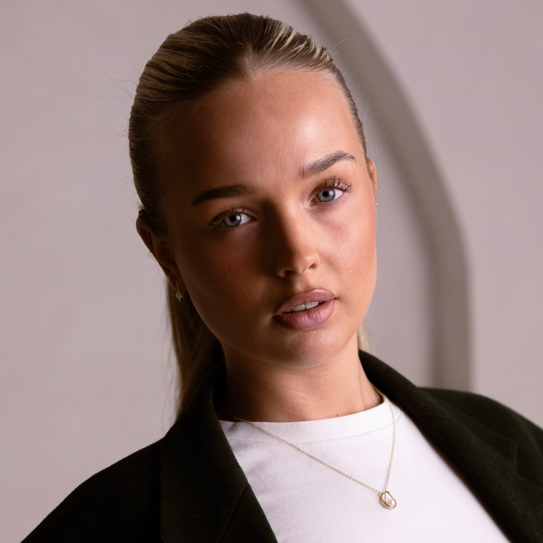 Pearl Pendant Necklace